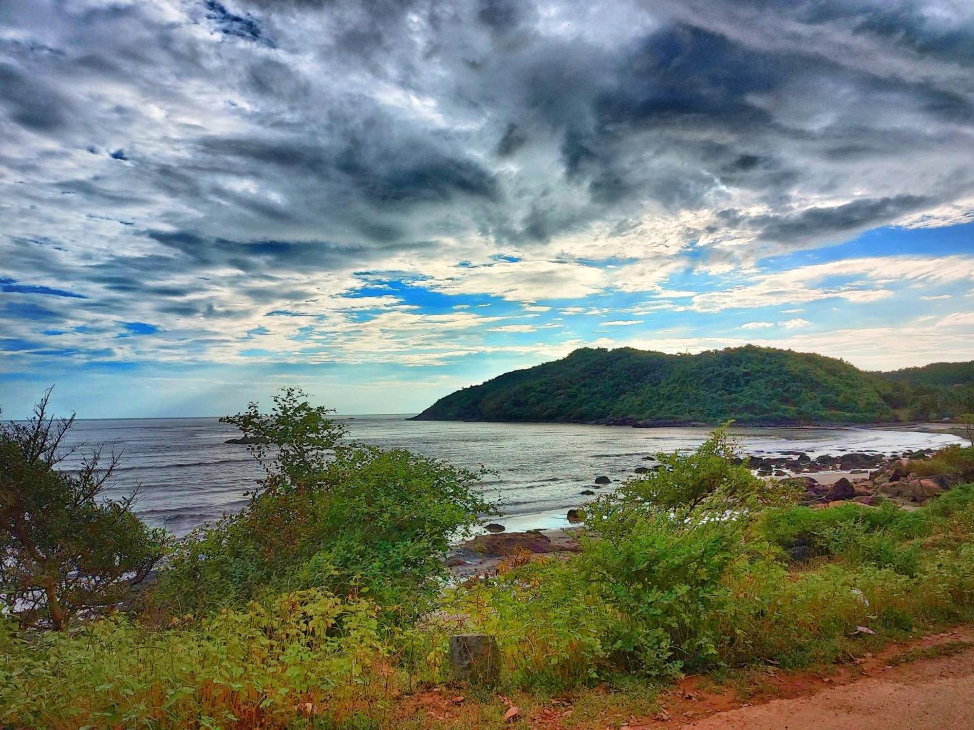 גוקרנה Navni Beach View Stay מראה חיצוני תמונה